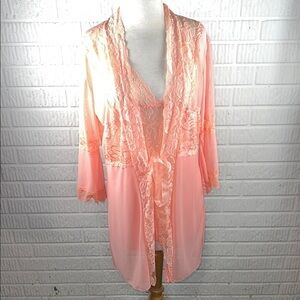Vintage Shirley Of Hollywood Peach Lace Nightgown and  Robe